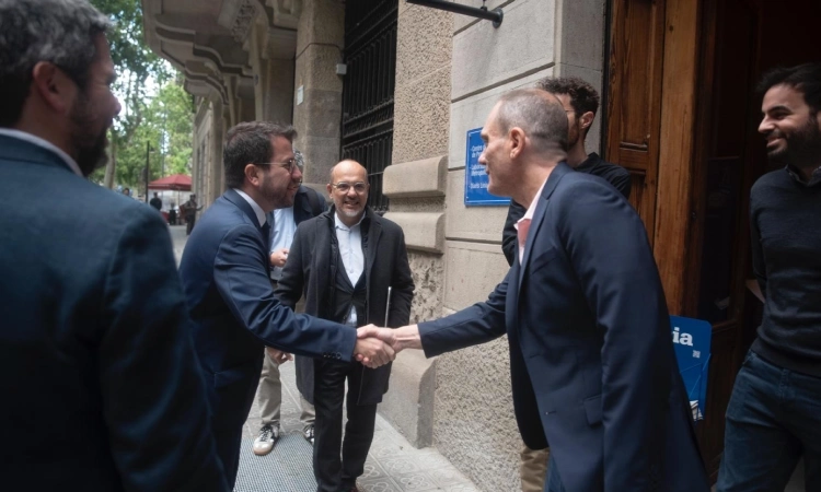 El president de la Generalitat, Pere Aragonès, visita l'Espai Línia i destaca que és un "espai magnífic"